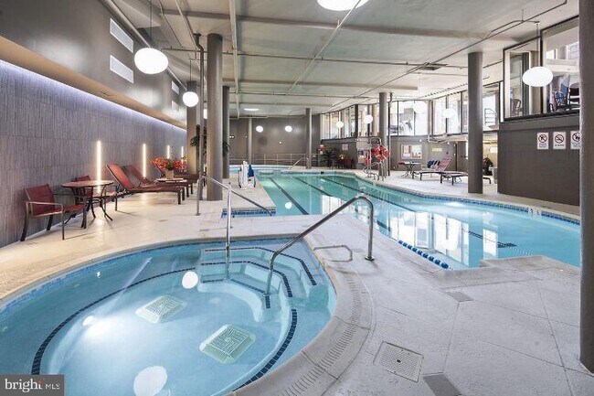 Building Photo - 8350 Greensboro Dr