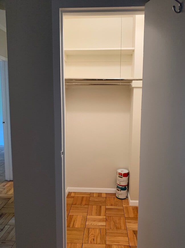 Large coat closet/storage - 4200 Cathedral Ave NW