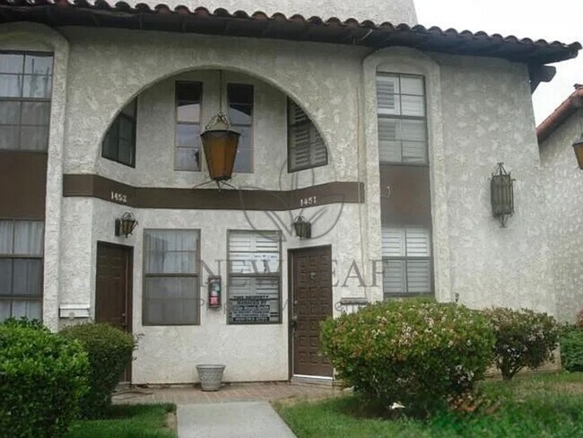 Building Photo - 1412 Everton Pl