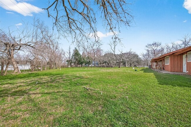 Building Photo - 403 Wrangler Rd