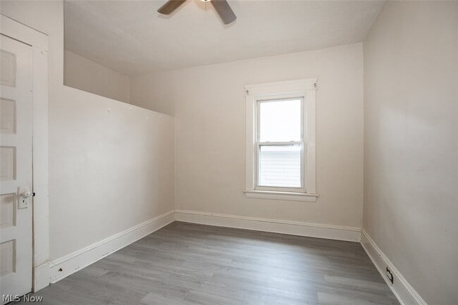 Building Photo - 1545 Coutant Ave