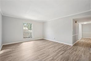 Building Photo - 5560 Kingsport Dr