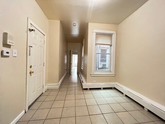 Unit 1L - 38 Bartholdi Ave
