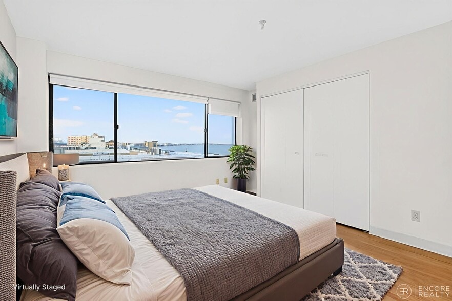 Building Photo - 394 Ocean Ave