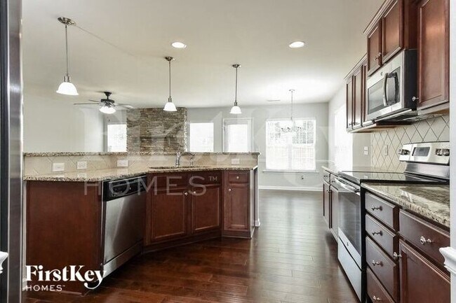 Building Photo - 4955 Longburn Ln