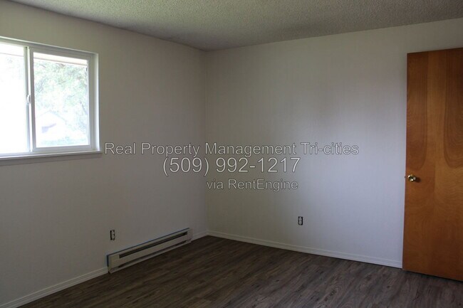 Building Photo - 1606 W 7th Ave