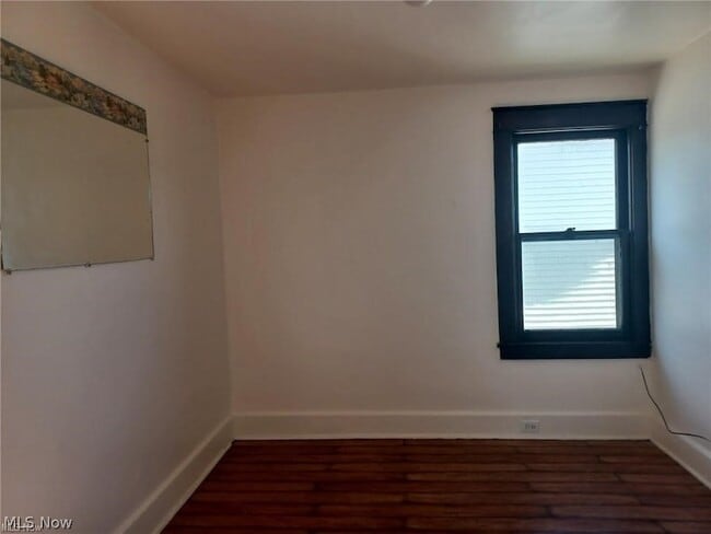 Building Photo - 112 N Portland Ave