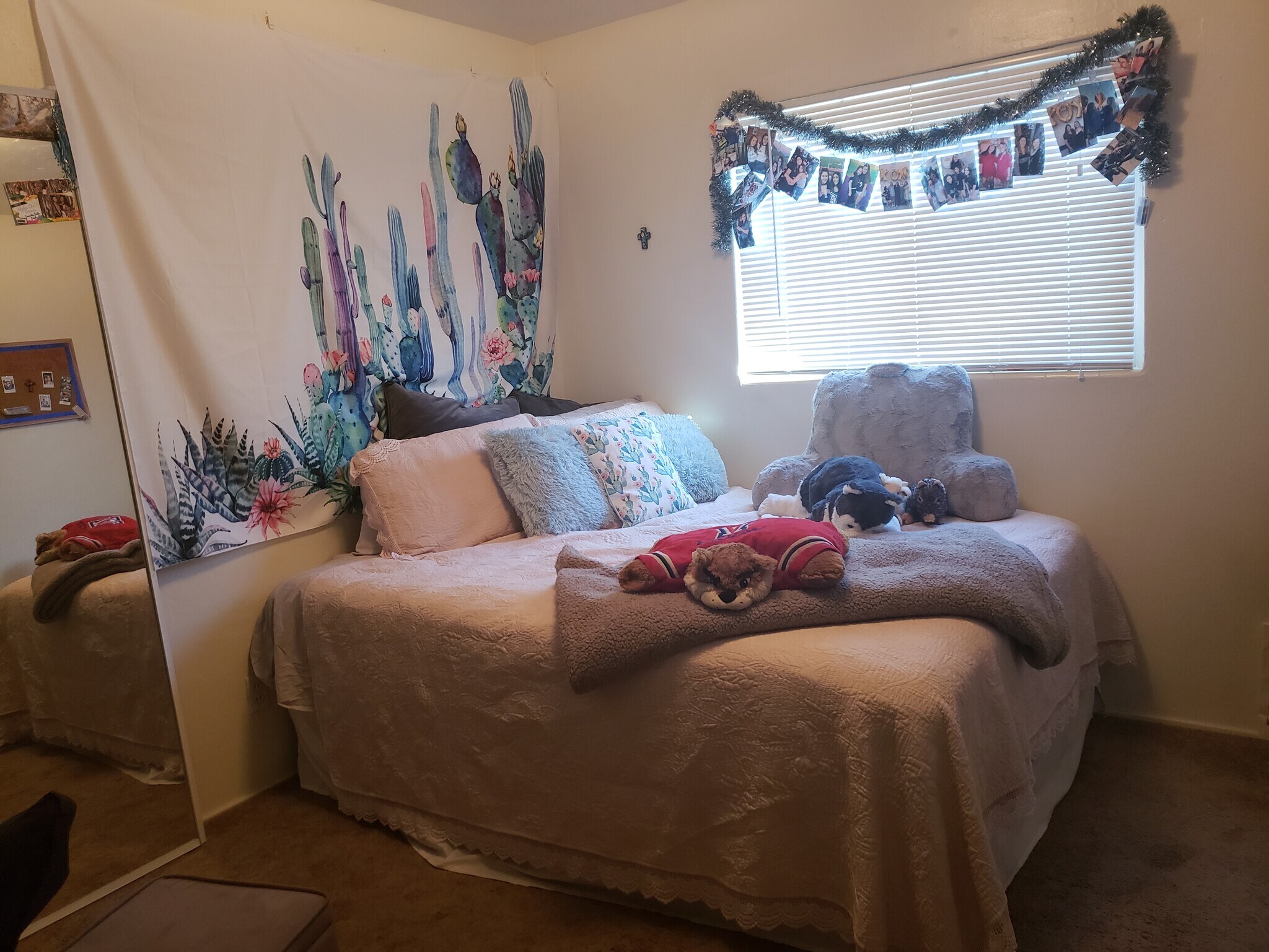 Building Photo - 1422 E Lee St