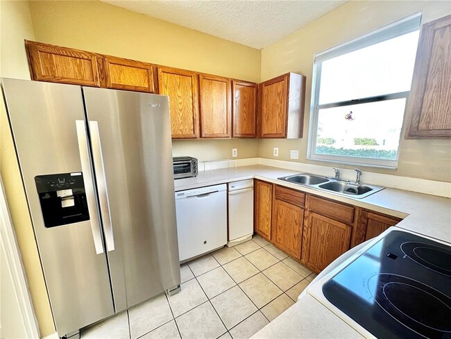 Building Photo - 12249 Country White Cir