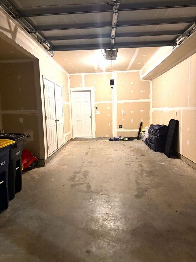 Building Photo - 8807 Merriweather Ln