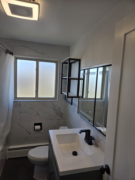 Building Photo - 1547 Hot Springs Ave