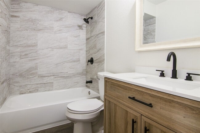 Building Photo - 6401 Deihl Rd