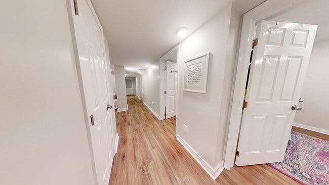 Building Photo - AVAILABLE NOW- SUBLEASE Short distance to Downtown Auburn--One of Kind Home on Sherwood Dr in Auburn