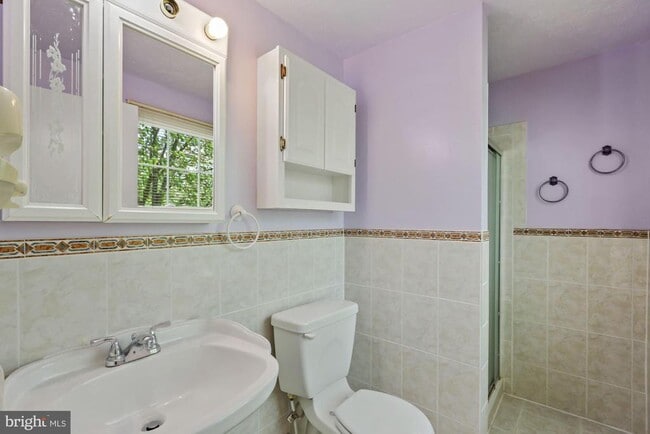 Building Photo - 9404 Mirror Pond Dr