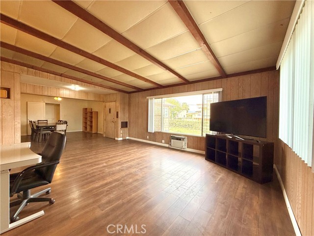 Building Photo - 3159 Del Mar Ave
