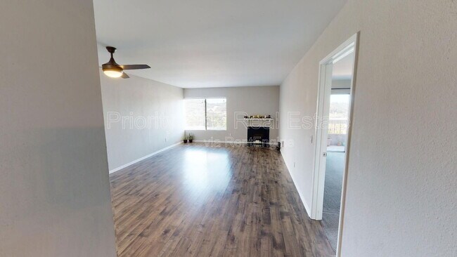 Building Photo - 10400 Caminito Cuervo