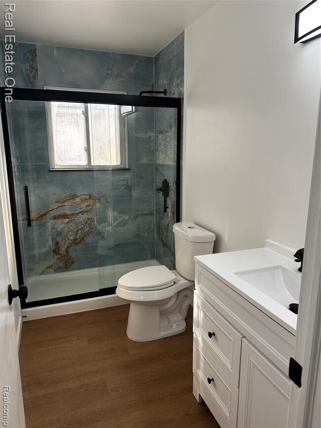 Building Photo - 1982 S Ortonville Rd