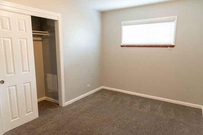 Building Photo - 3 Bed 2 Bath Home For Rent across from Slo...