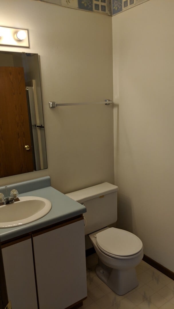 Building Photo - 3-bedroom, 2-bath Townhome in Coralville