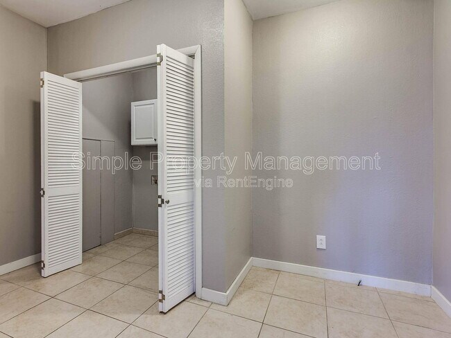 Building Photo - 201 NW 17th St