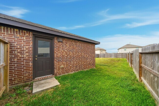 Building Photo - 26726 Wilderye Cv Ln