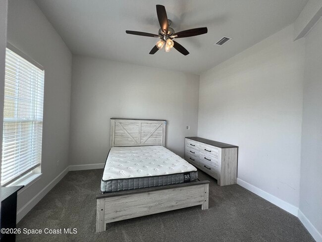 Building Photo - 8752 Waterstone Blvd