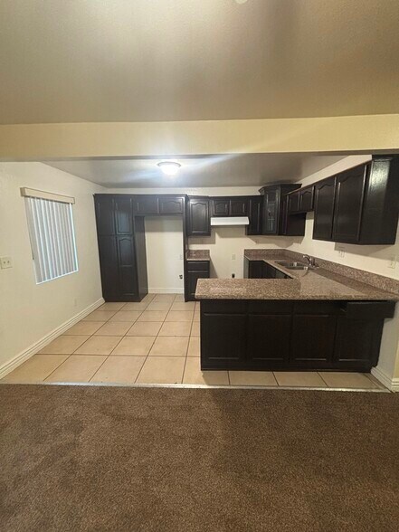 Building Photo - 116 E 82nd St