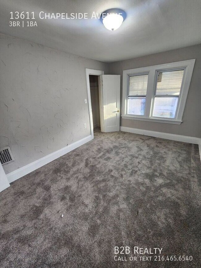 Building Photo - 13611 Chapelside Ave