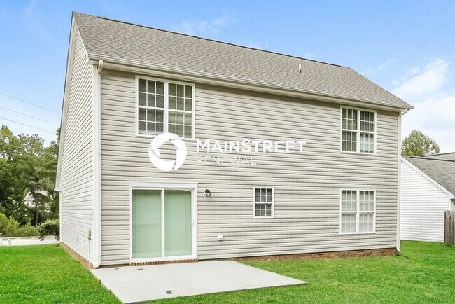 Building Photo - 915 Meadow Oak Dr