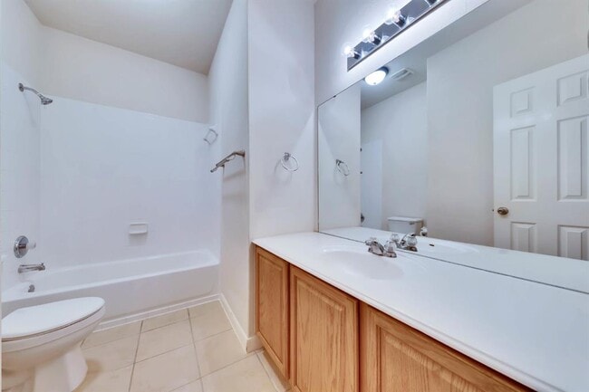 Building Photo - 2133 Paradise Ridge Dr