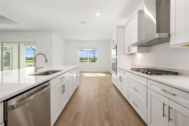 Building Photo - 5604 Lightning Whelk Ln