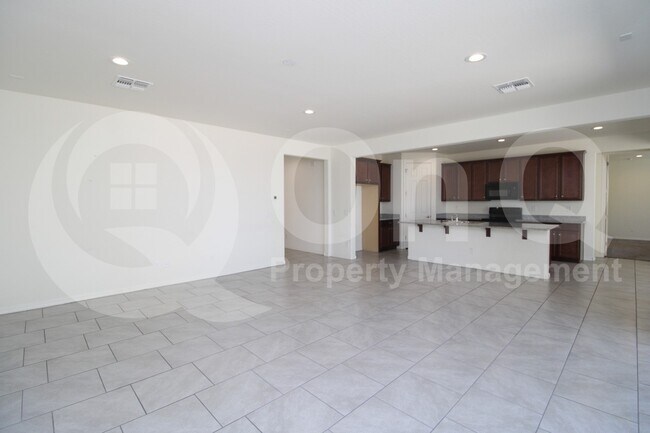 Building Photo - 16090 W Shaw Butte Dr