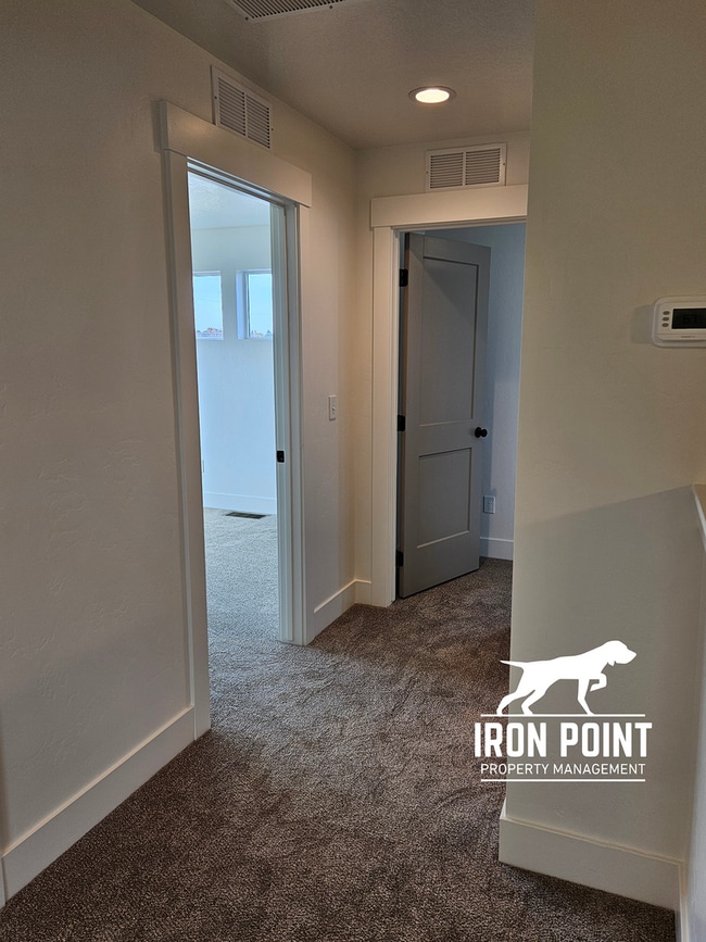 Building Photo - Brand New 3-Bed, 2.5-Bath Townhome in Caldwell — One Month Free with Move-In by 3/15