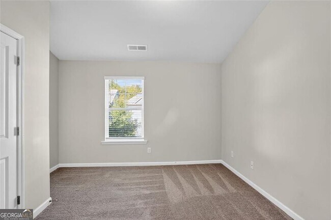 Building Photo - 1553 Spring Hollow Way