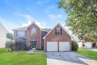 Building Photo - Large Atlanta Home