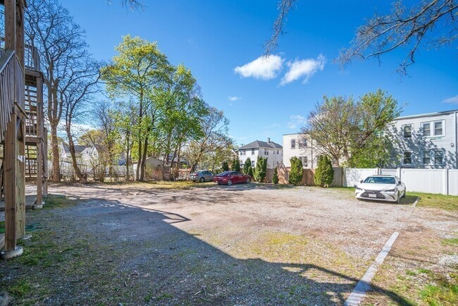 Building Photo - 117 Quincy St