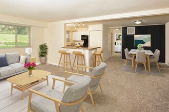 Building Photo - Cardiff Hall Apartments