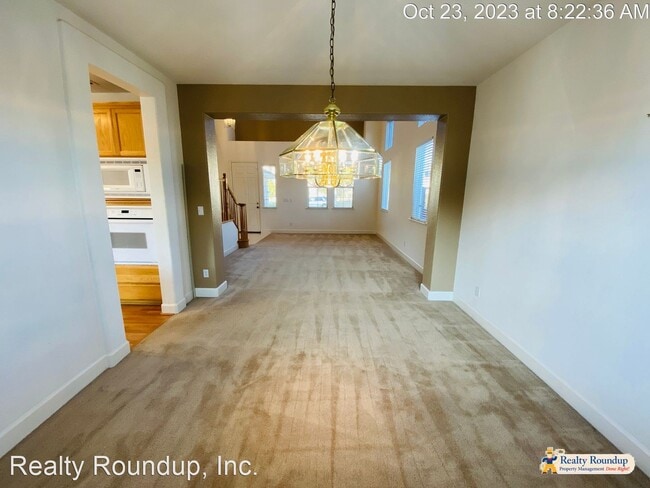 Building Photo - 4 br, 3 bath House - 6230 Ravenna Way