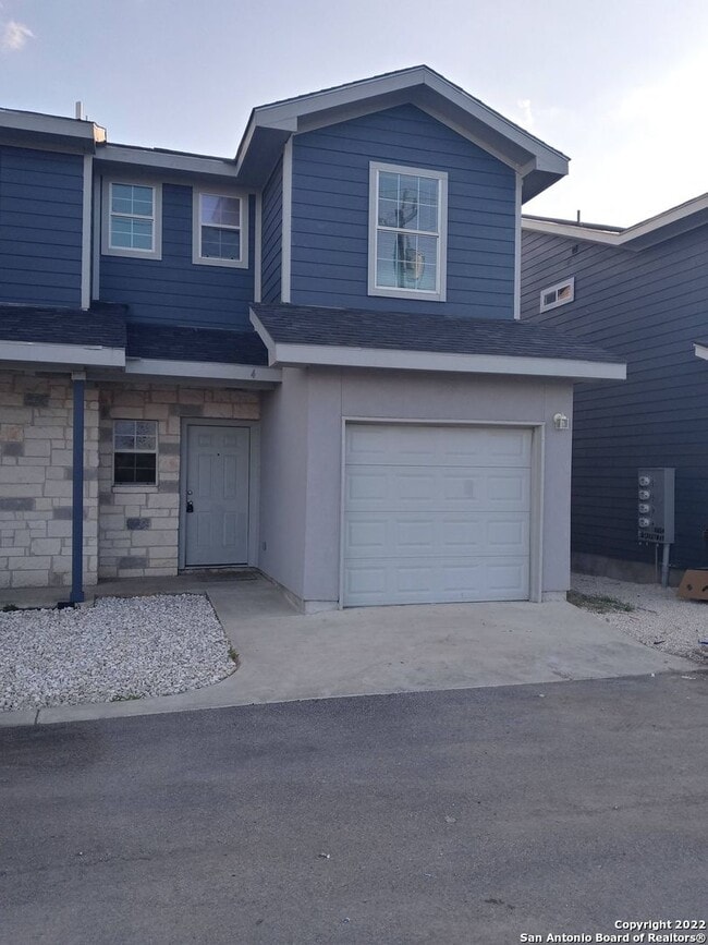 Primary Photo - 6938 Crestway Rd