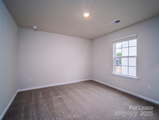 Building Photo - 1603 Swallow Tail Dr