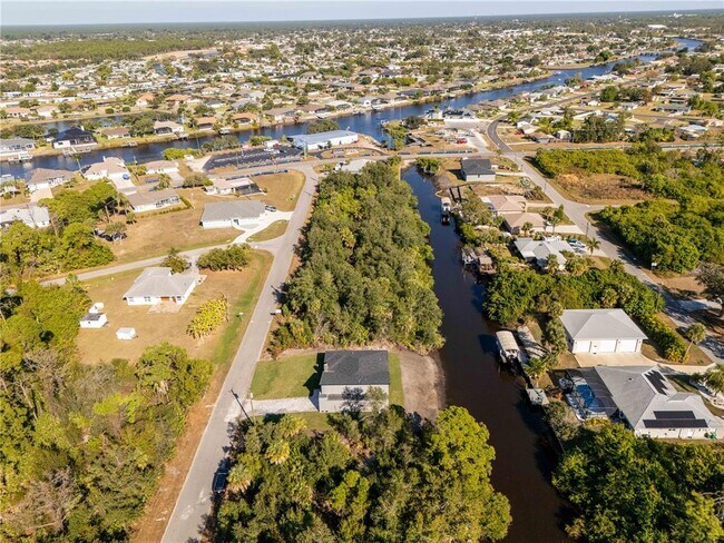 Building Photo - 70 McDill Dr