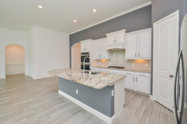 Building Photo - 6019 Verde Pl Ln