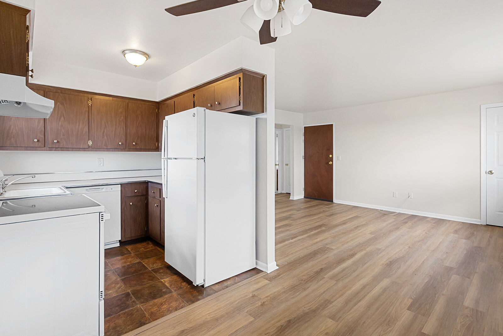 Building Photo - 145 Arnot St