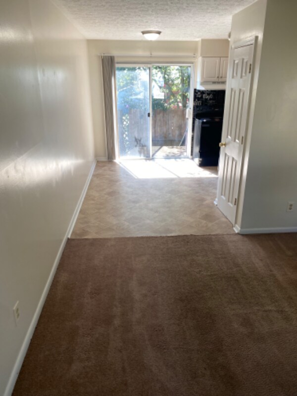 Building Photo - 222 Bowie St