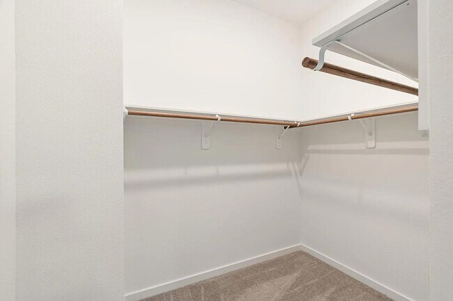 Building Photo - 6712 Parker Oaks Ln