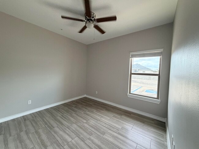 Building Photo - 5601 Cuenca Dr