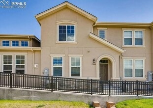 Building Photo - 1314 Promontory Crest View