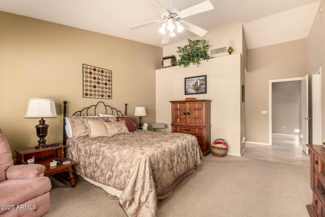 Building Photo - 9559 E Sunburst Dr