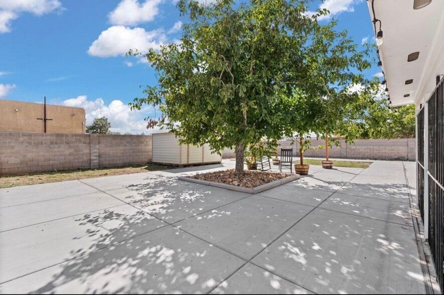 Building Photo - 12100 Woodland Ave NE