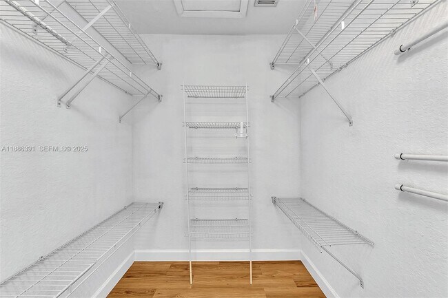 Building Photo - 15740 NW 16th Ct